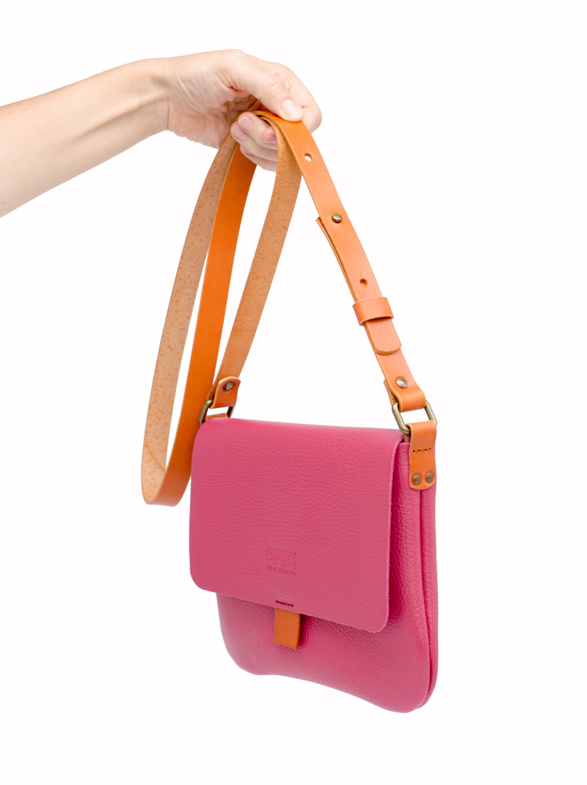 Bolso-Bandolera-Paseo-Fucsia-2